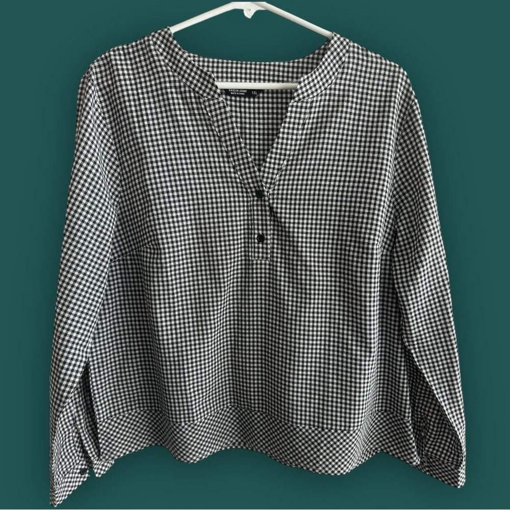SHEIN Plaid Blouse XL in Excellent Condition